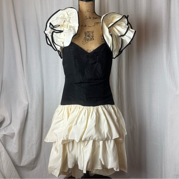 Vintage Dresses & Skirts - Vtg Karen Lucas For Niki 1980’s Prom Dress Black White High Low Ruched Size 12